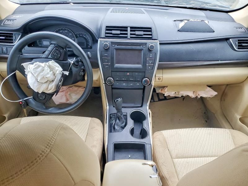 2015 Toyota Camry le