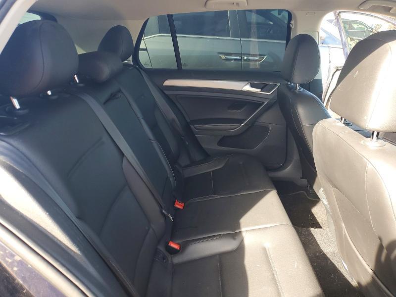 2017 Volkswagen Golf s