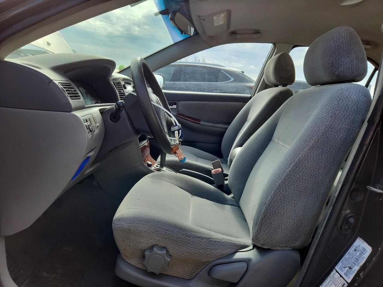 2004 Toyota Corolla ce