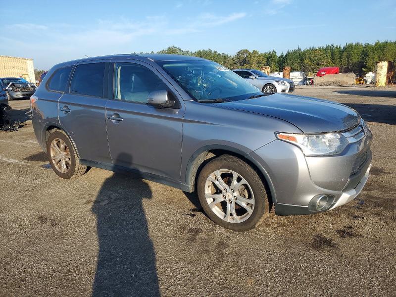 2015 Mitsubishi Outlander se