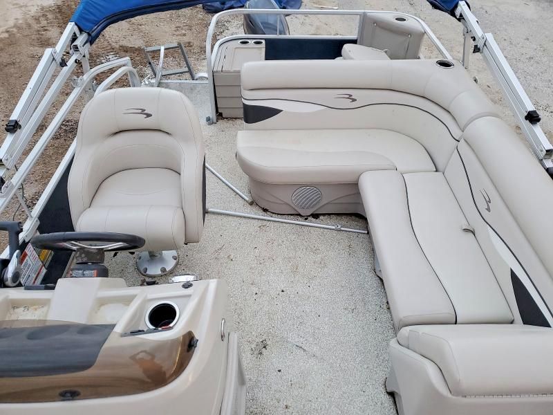 2019 Bennington Pontoon