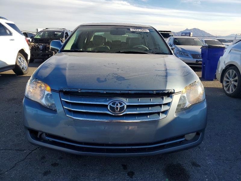 2006 Toyota Avalon