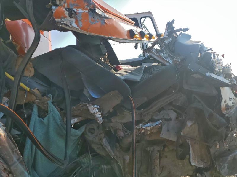 2000 Sterling SC 8000