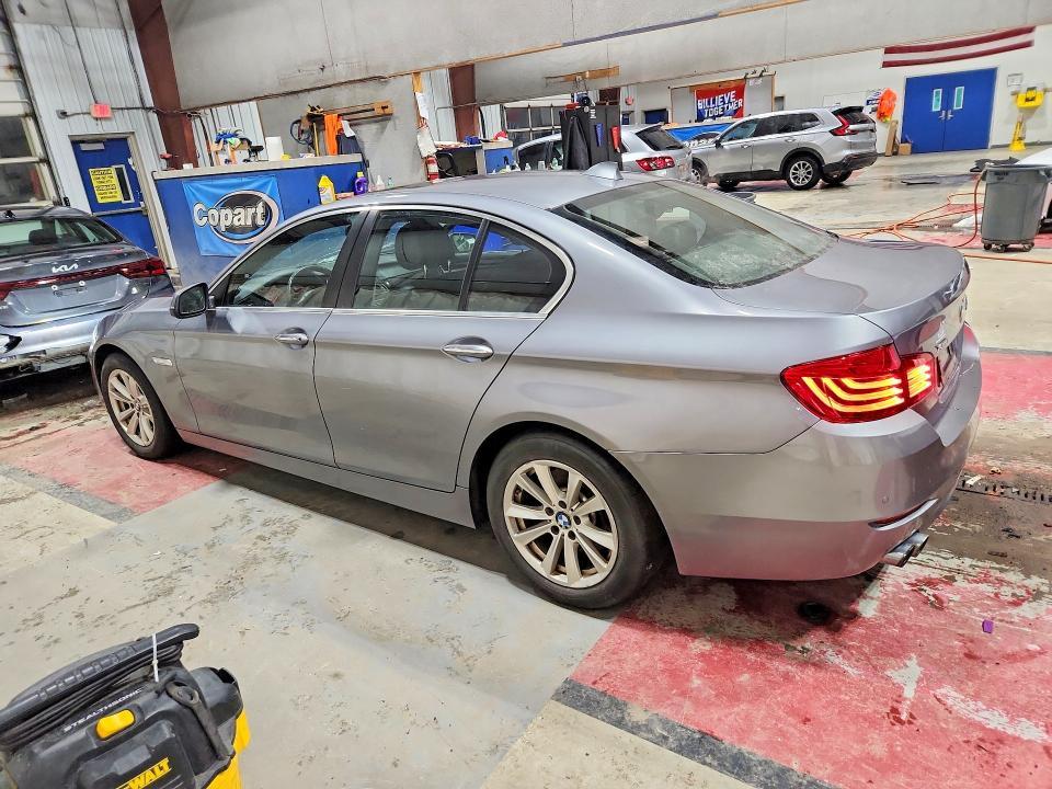 2016 BMW 528 xi