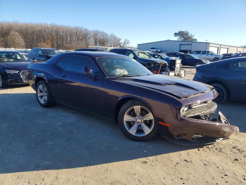 2020 Dodge Challenger sxt