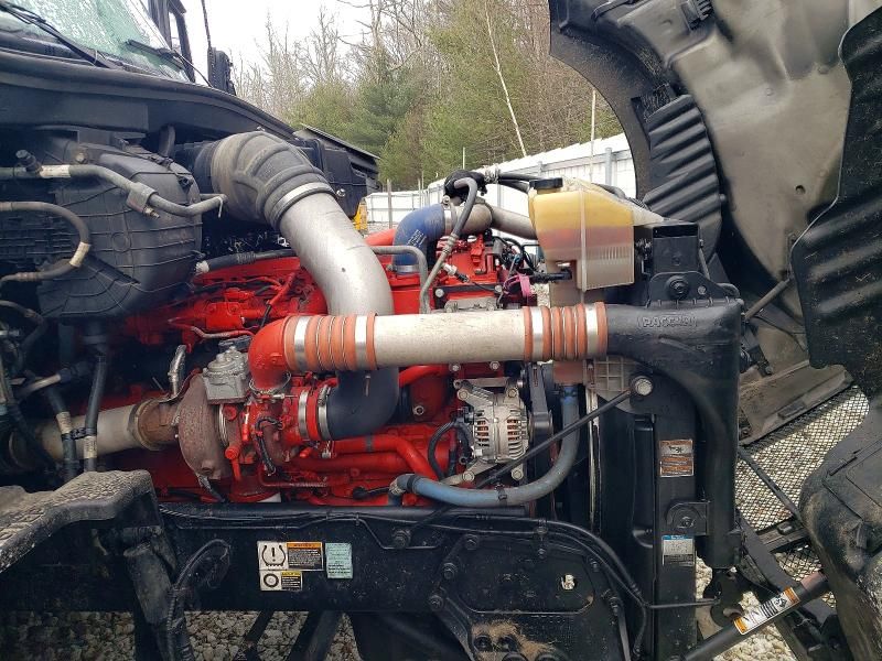 2021 Kenworth T680 Semi Truck