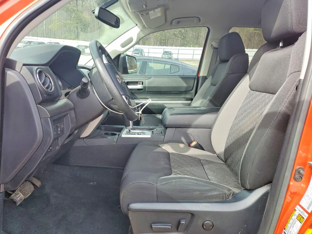 2017 Toyota Tundra Double cab sr