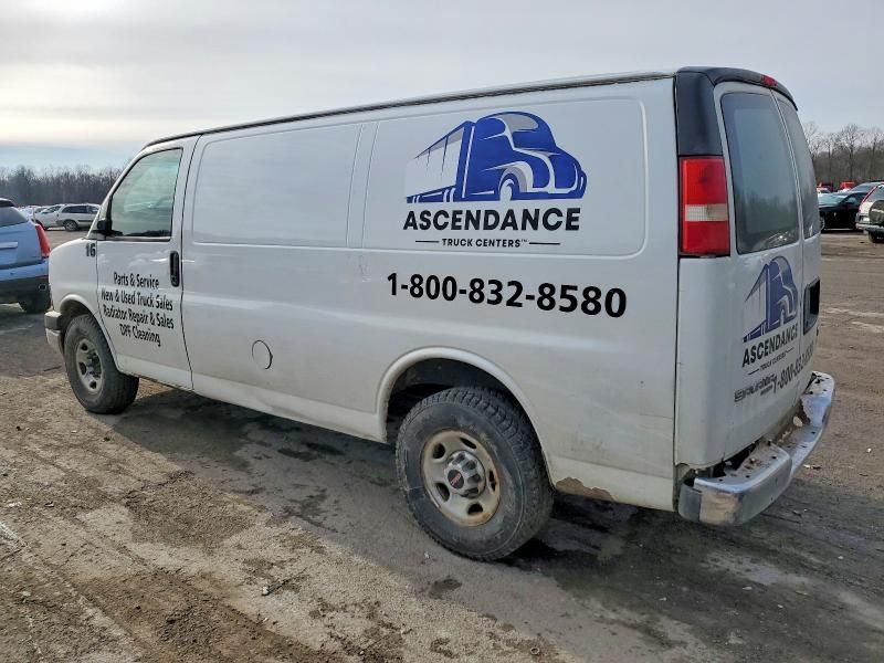 2014 GMC Savana 2500 Delivery van
