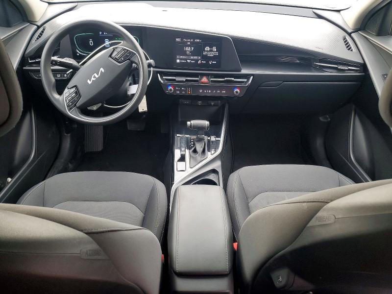2023 KIA Niro lx