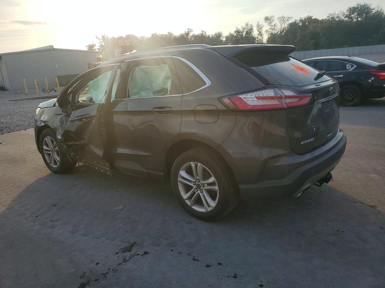 2020 Ford Edge sel