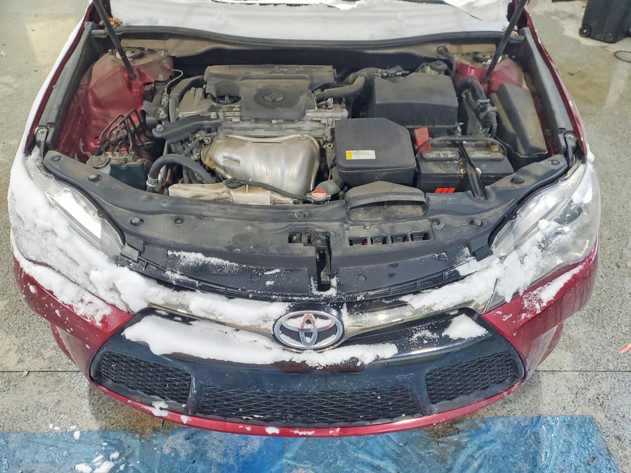 2016 Toyota Camry le