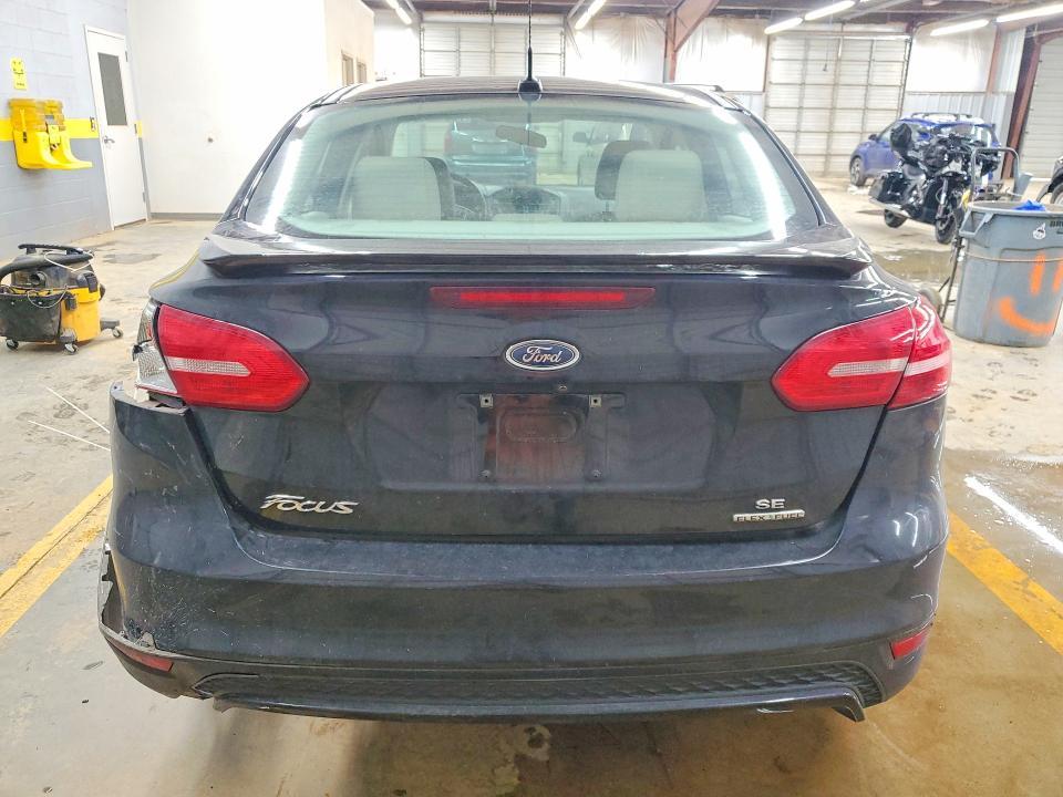 2016 Ford Focus se