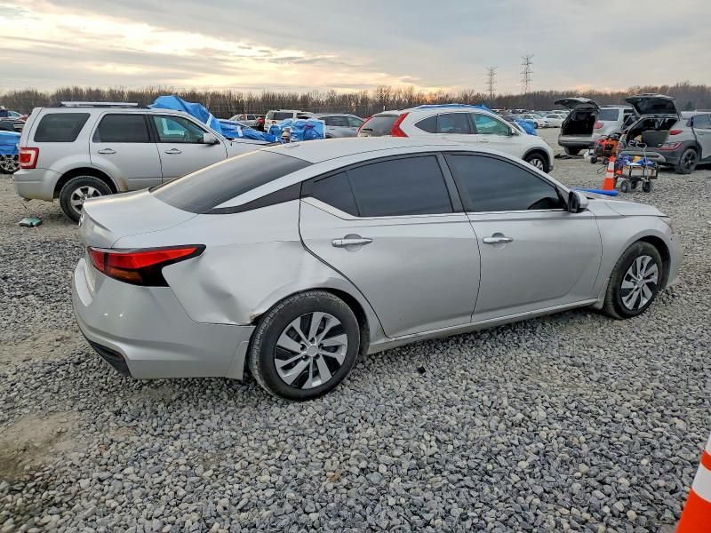 2020 Nissan Altima s