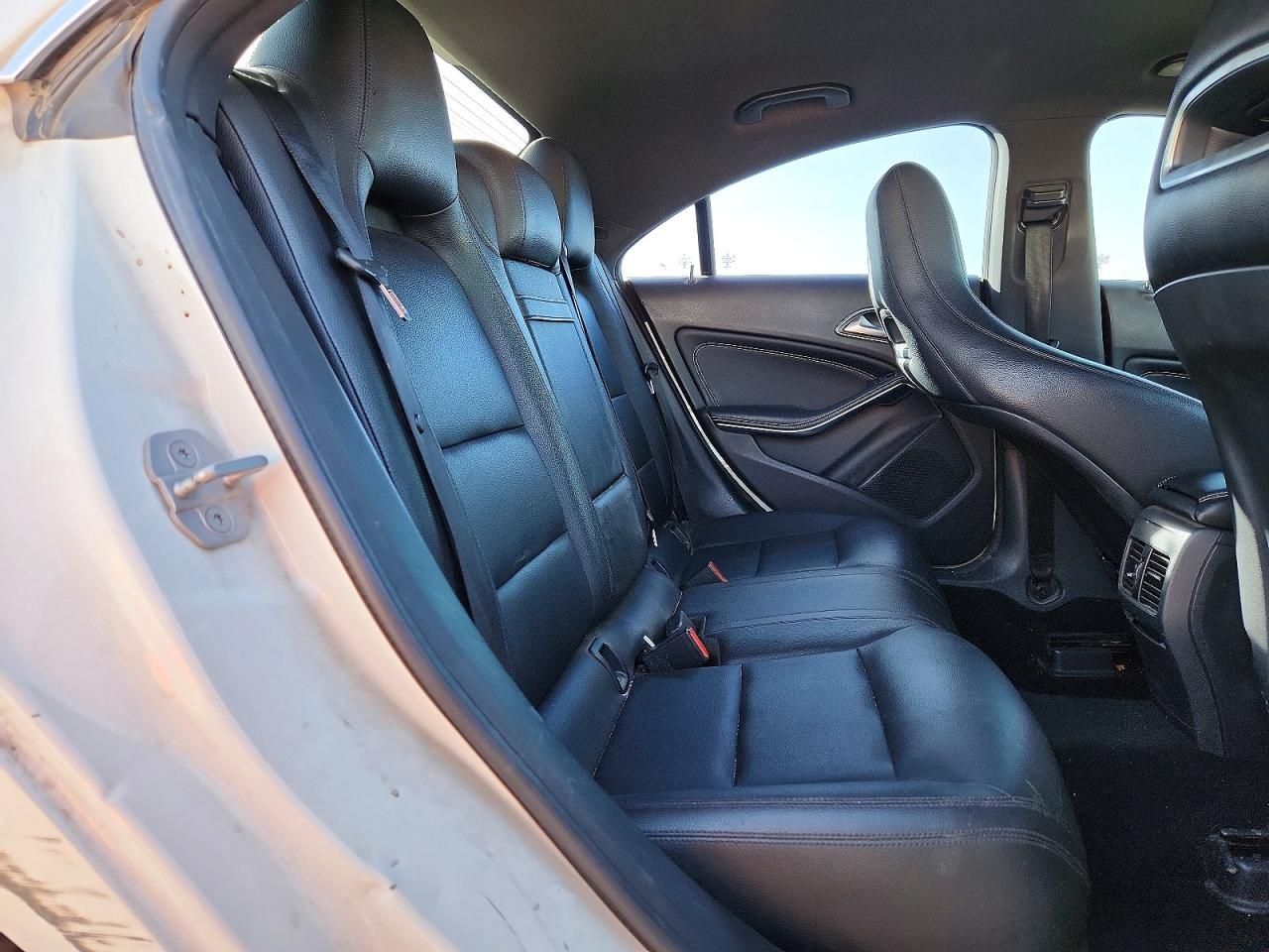 2015 Mercedes-Benz Cla 250