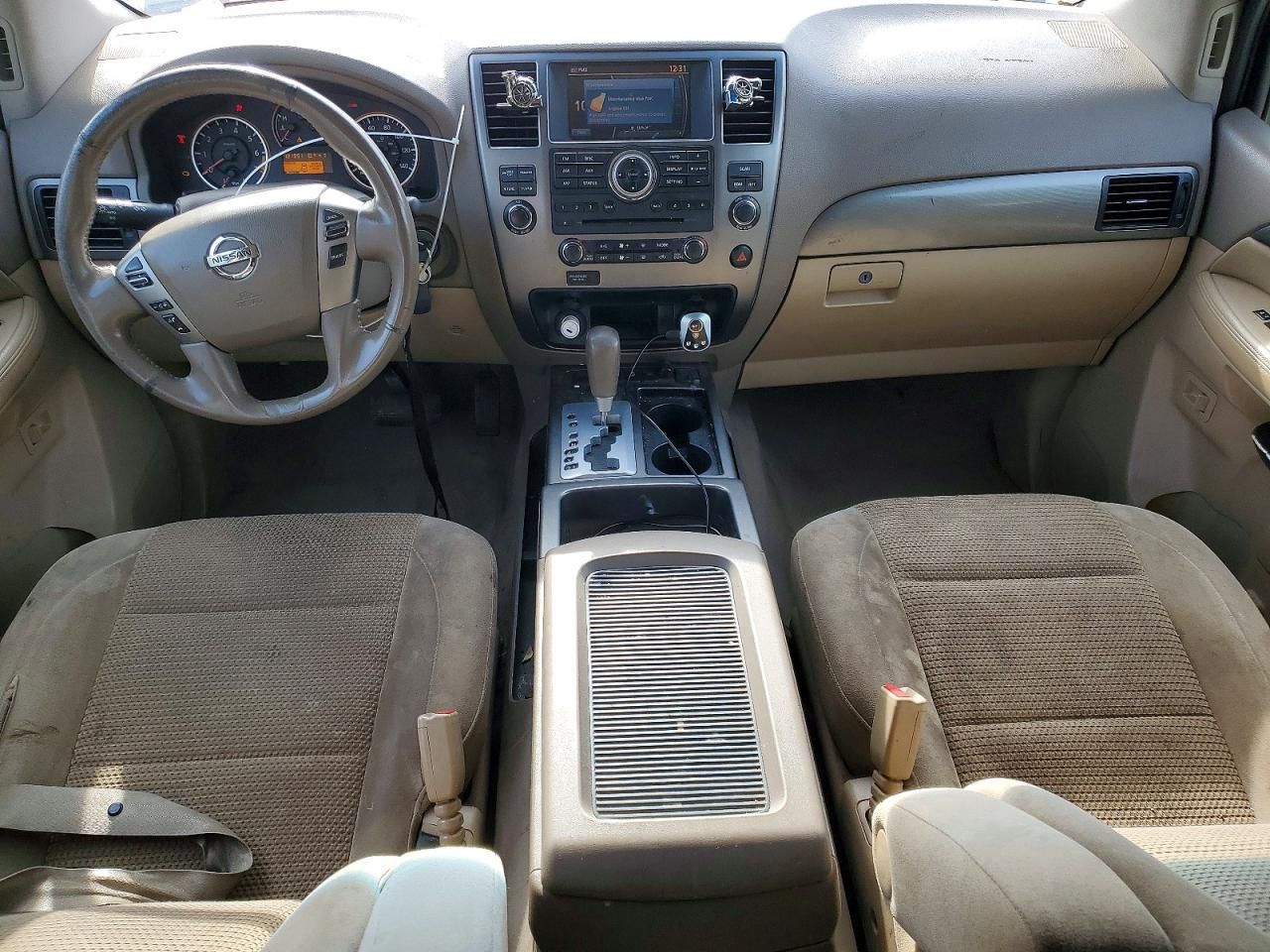 2014 Nissan Armada sv