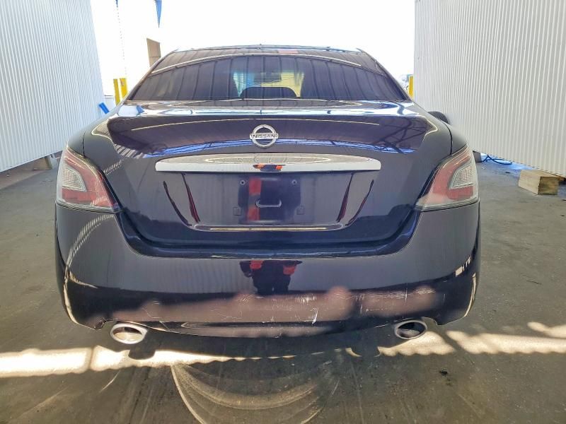 2013 Nissan Maxima s