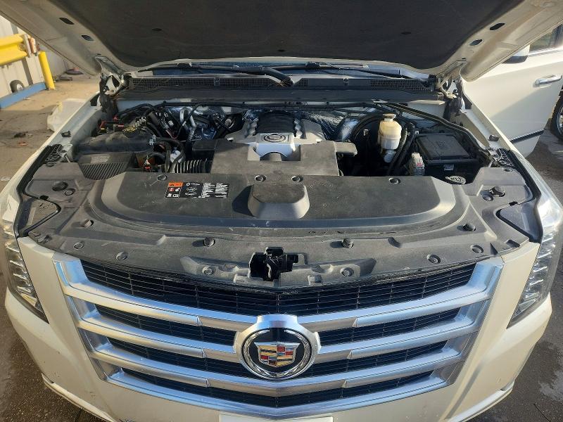 2015 Cadillac Escalade Luxury