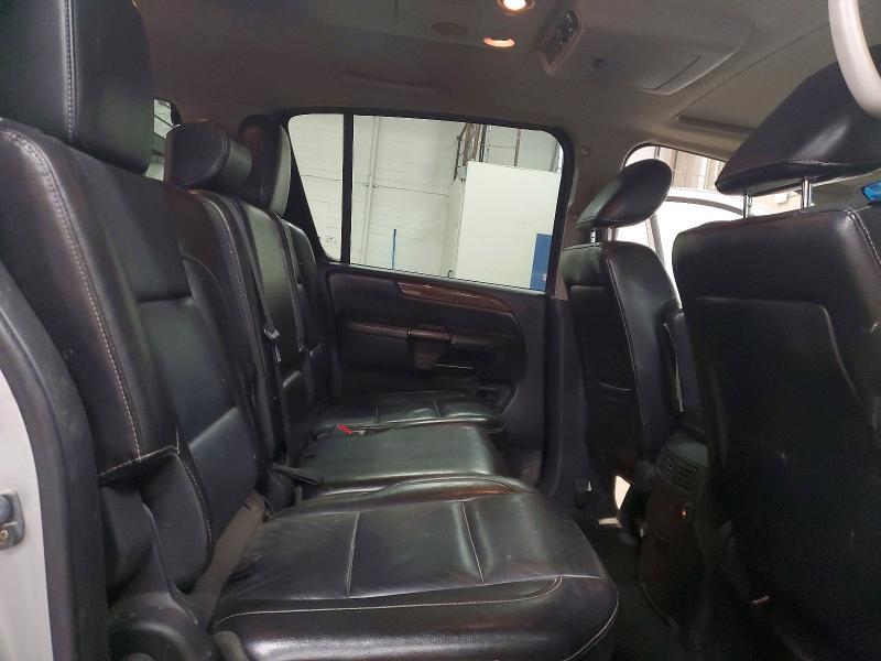 2012 Nissan Armada sv