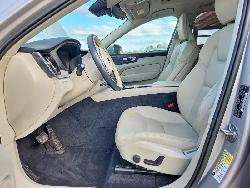 2023 Volvo Xc60 Plus