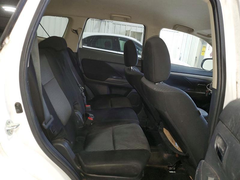 2014 Mitsubishi Outlander se