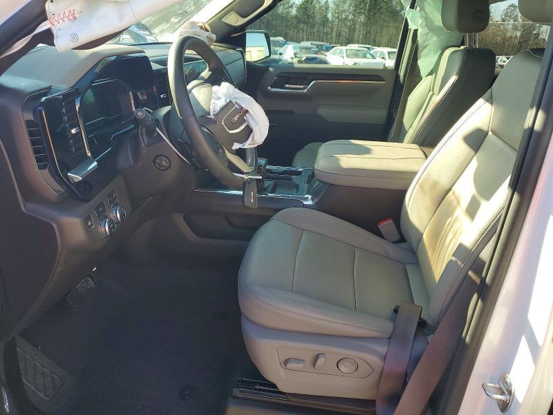 2024 GMC Sierra K1500 slt