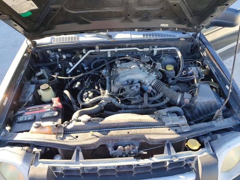 2004 Nissan Xterra xe