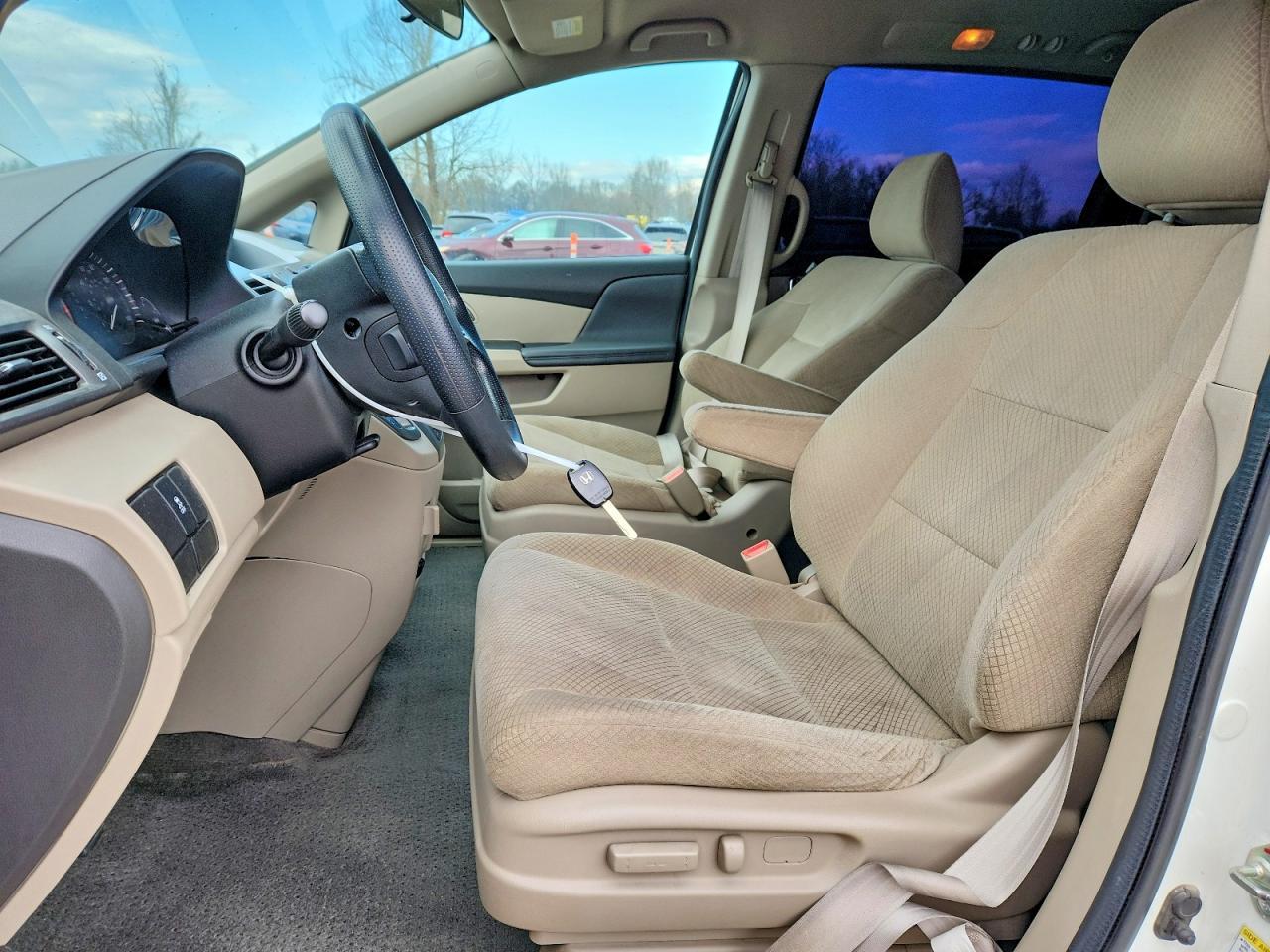 2014 Honda Odyssey lx