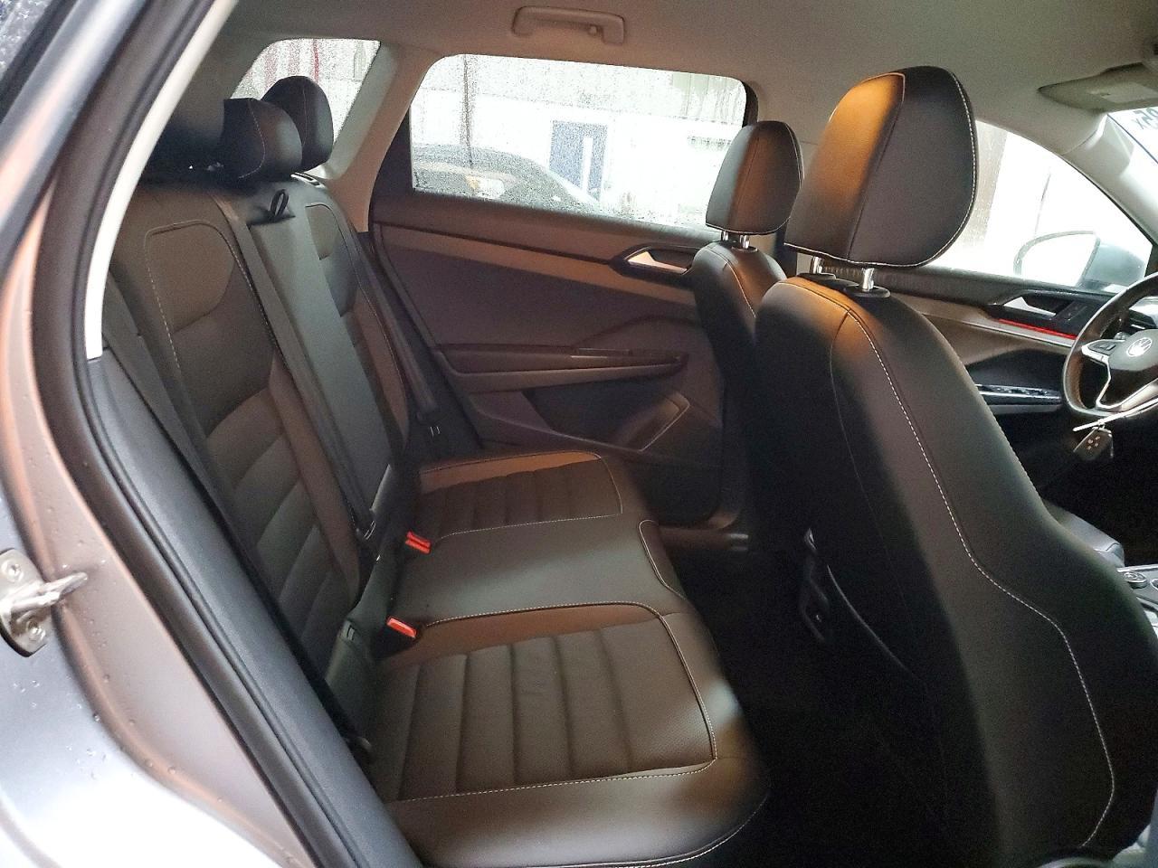 2022 Volkswagen Taos sel