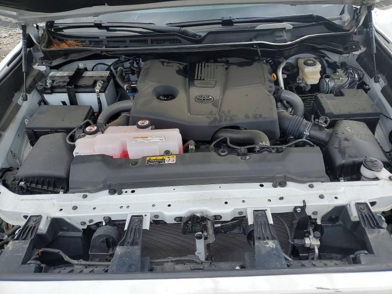 2024 Toyota Tundra Crewmax sr