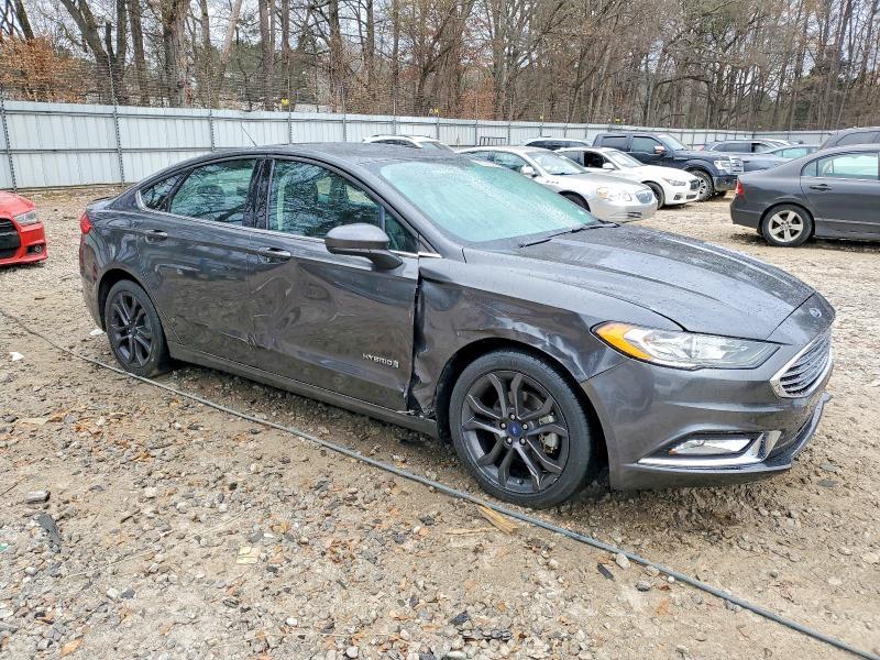 2018 Ford Fusion se Hybrid