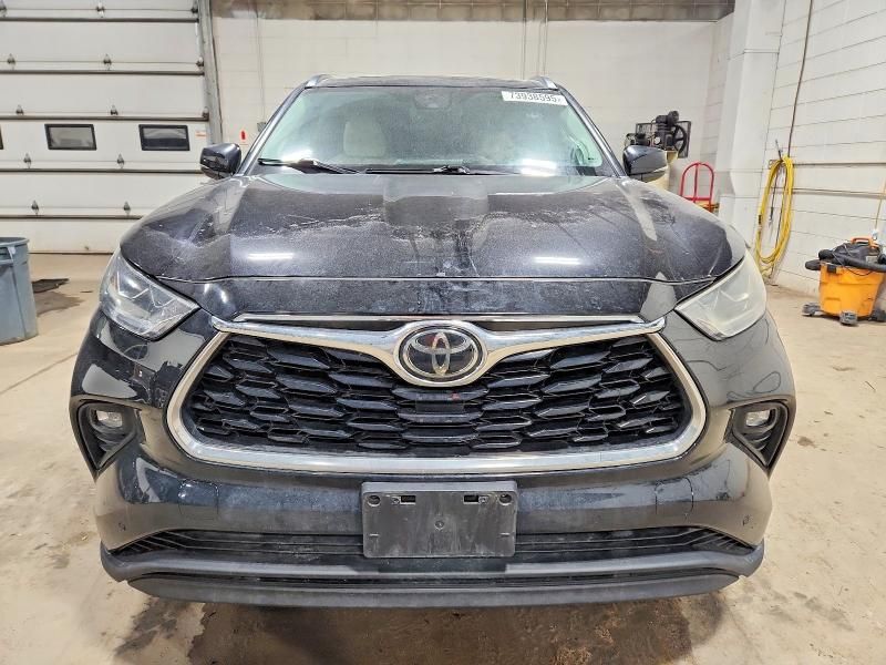2021 Toyota Highlander Limited