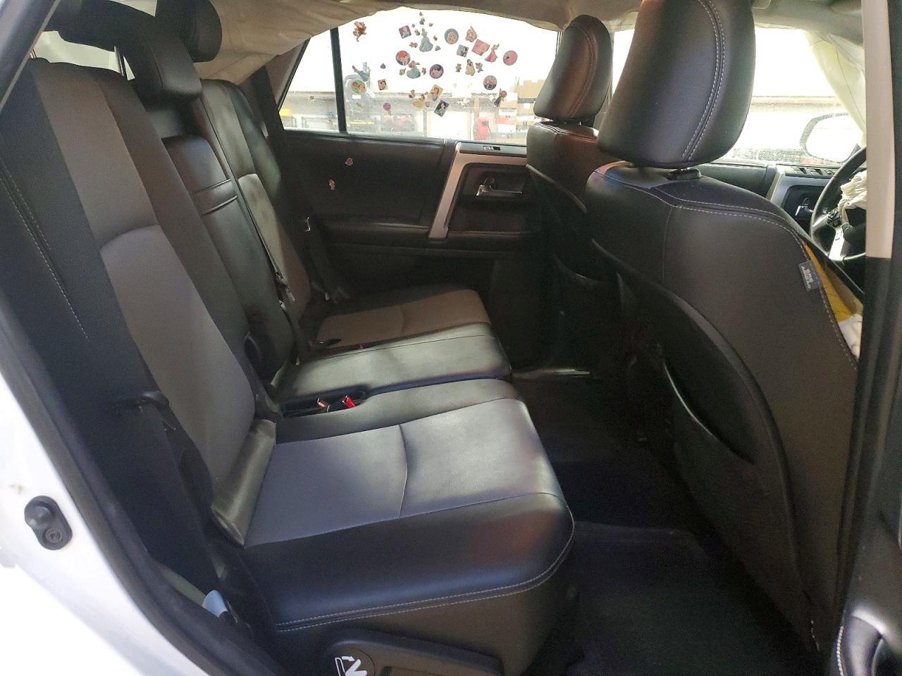 2016 Toyota 4runner SR5