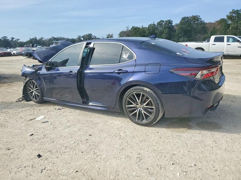 2021 Toyota Camry se