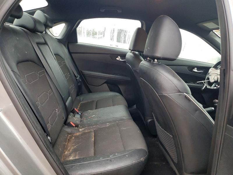 2022 KIA Forte gt Line