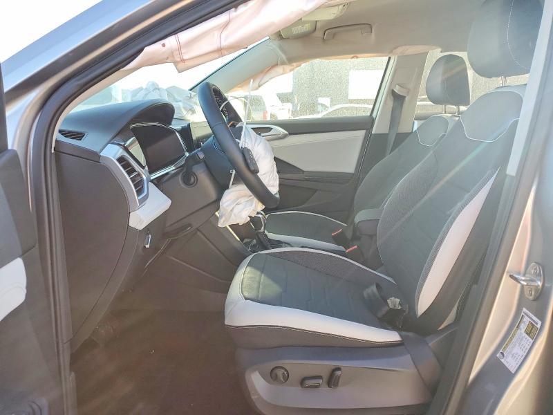 2025 Volkswagen Taos se