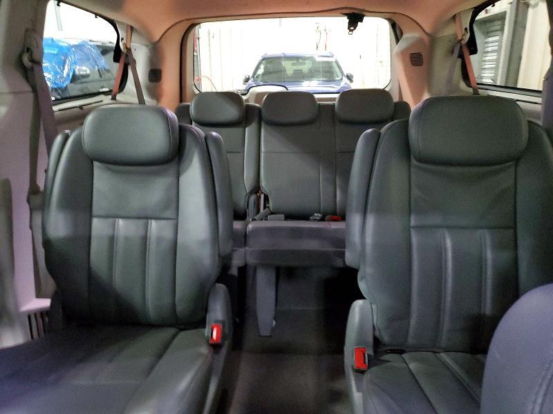 2009 Chrysler Town & Country Touring