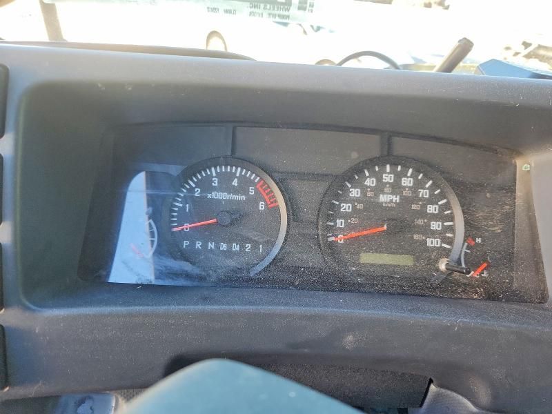 2022 Isuzu NPR HD BOX Truck