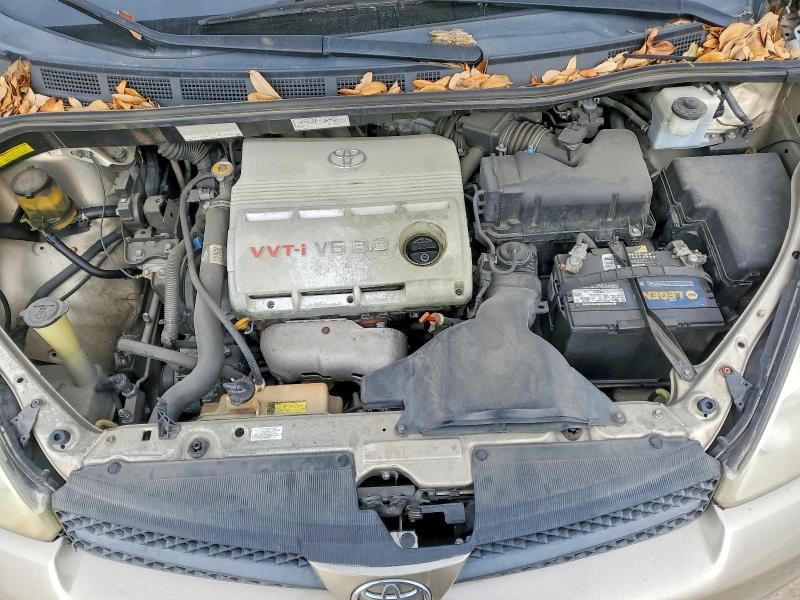 2005 Toyota Sienna ce