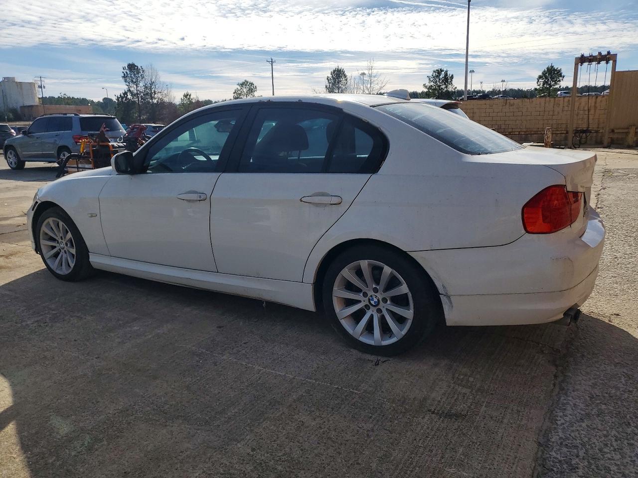 2011 BMW 328 i