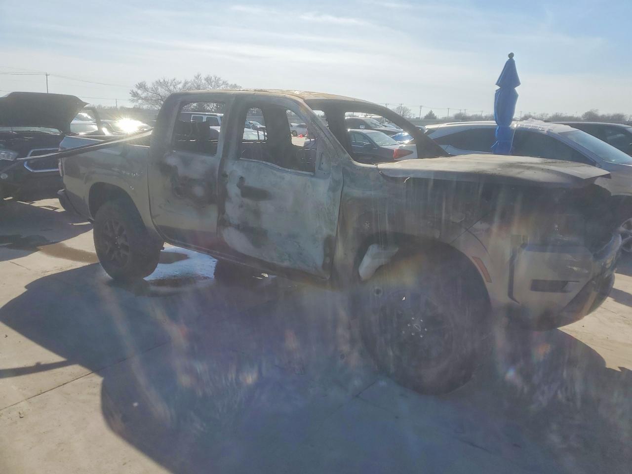 2022 Nissan Frontier SV