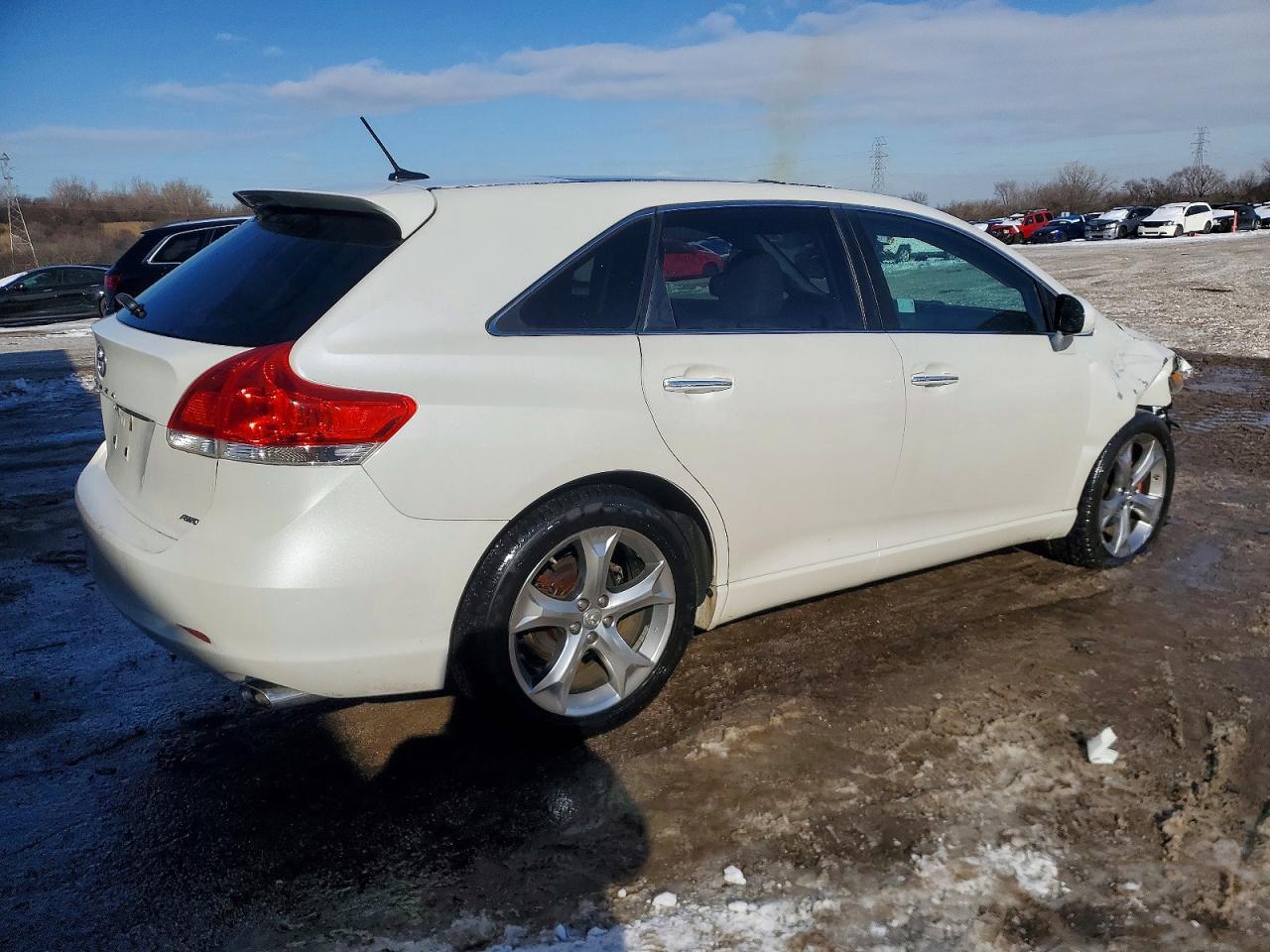 2010 Toyota Venza awd V6