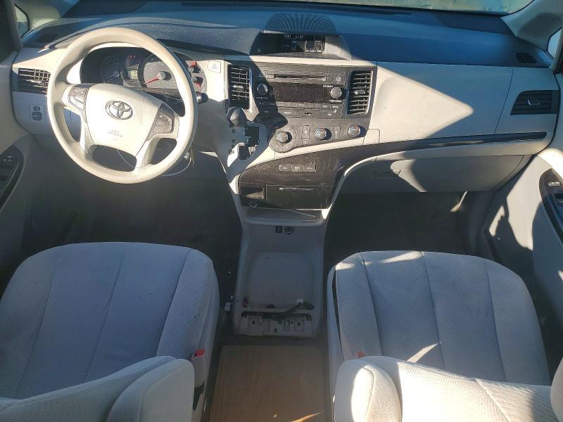2012 Toyota Sienna le