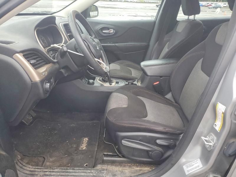 2015 Jeep Cherokee Sport