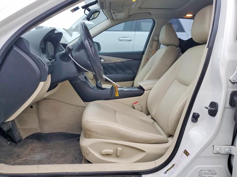 2015 Infiniti Q50 Base