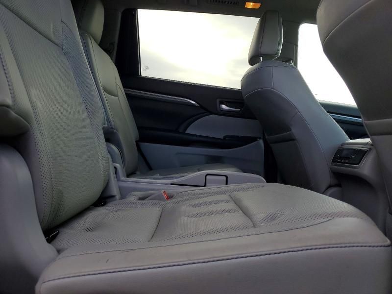 2017 Toyota Highlander Limited