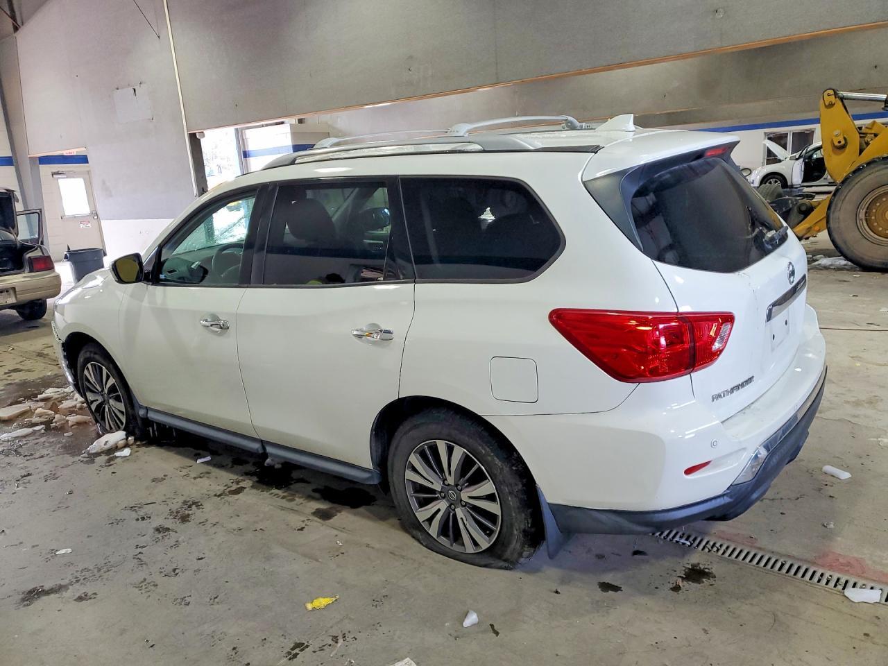 2019 Nissan Pathfinder s