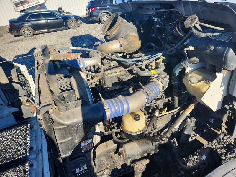 2017 Kenworth T370 Semi Truck