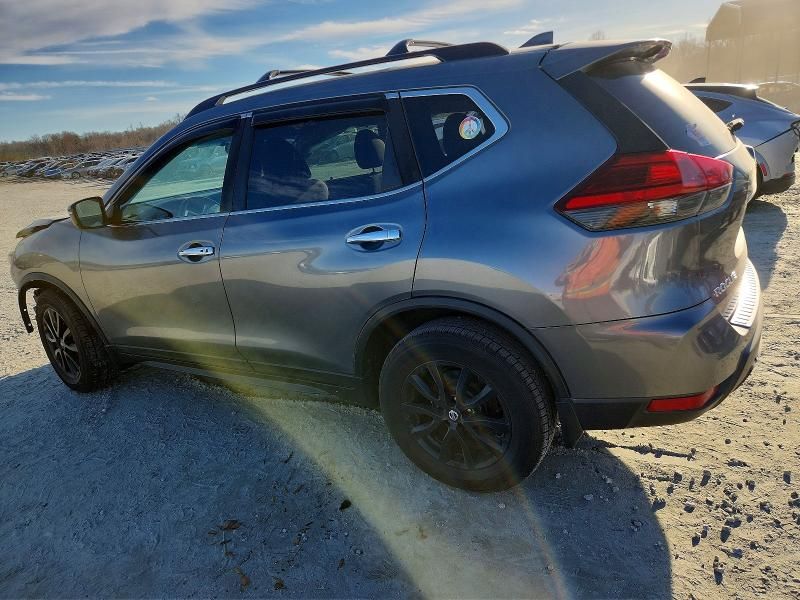 2017 Nissan Rogue sv