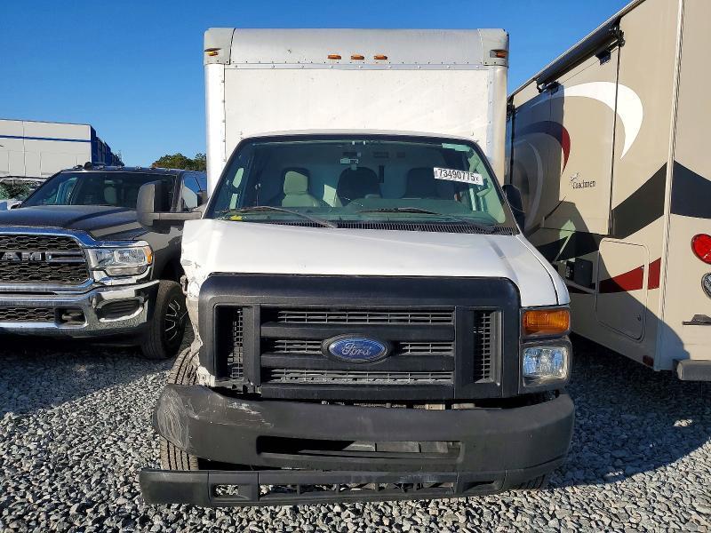 2013 Ford E350 BOX Truck