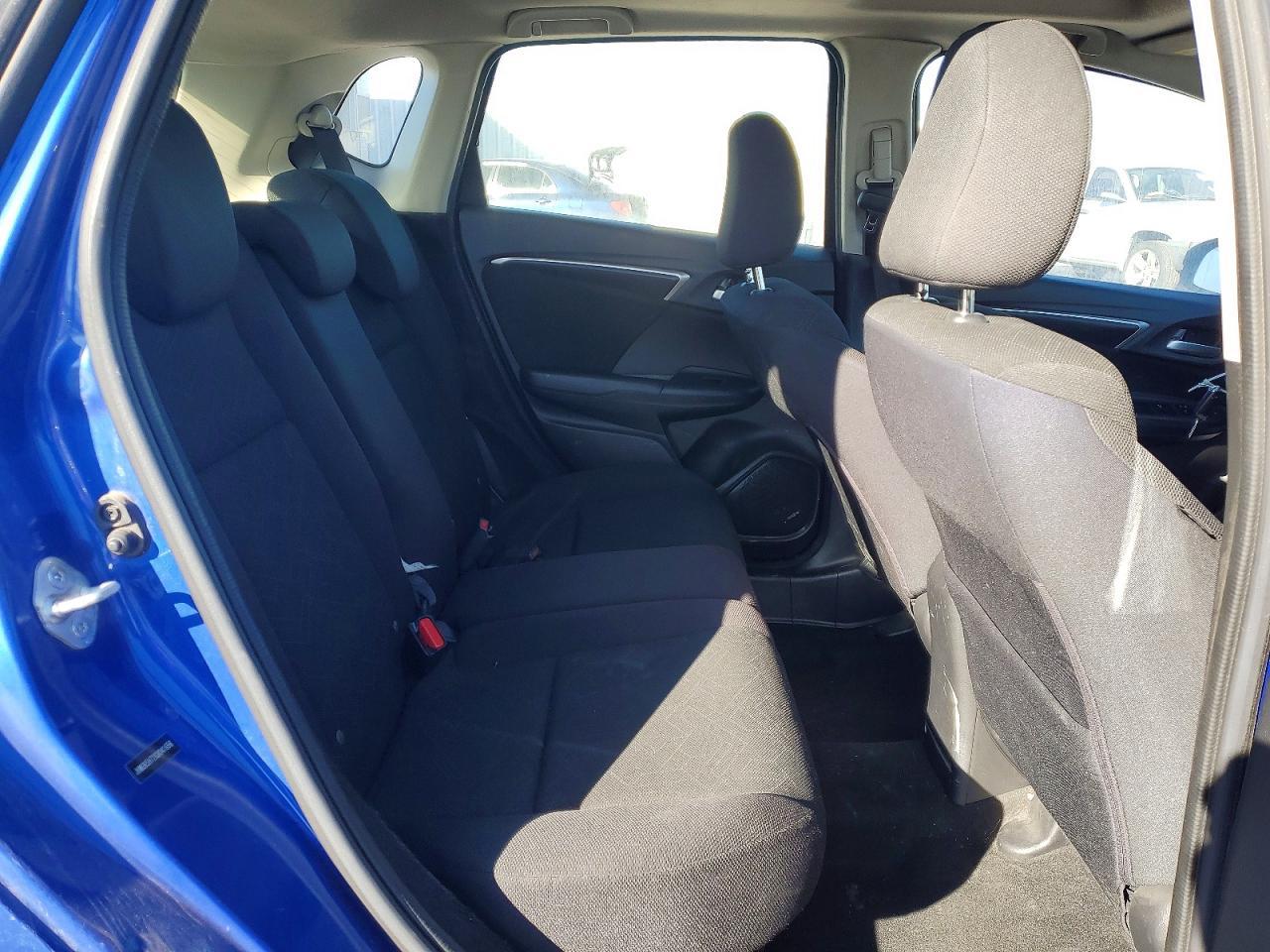 2016 Honda Fit ex